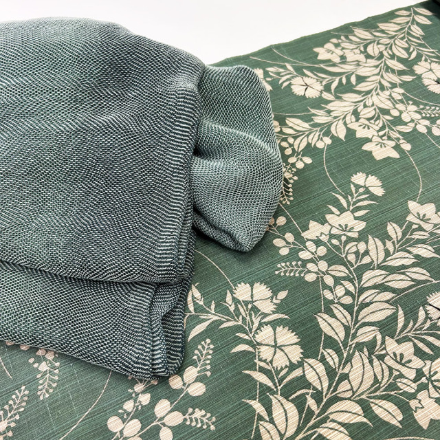 松煙染小紋』秋草模様